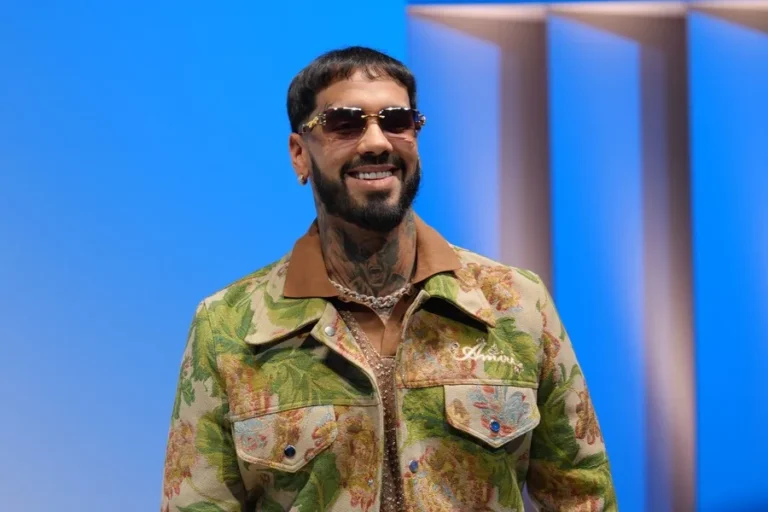 El puertorriqueño Anuel AA anuncia un disco de corridos como un «regalo» para México