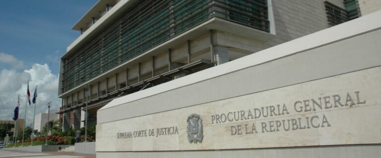 Ministerio Público solicita prisión preventiva contra imputado de despojar a un hombre de más de RD$3.6 millones y herir a otro durante un asalto