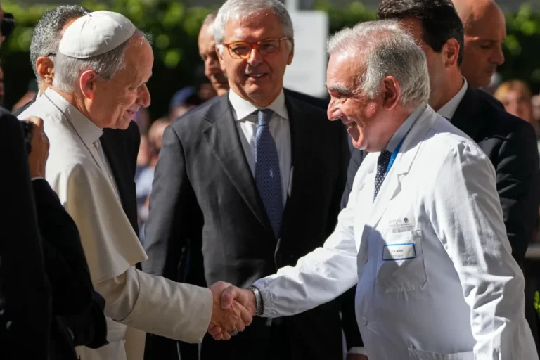 Vaticano confirma que el papa León XIV tenía cáncer de pulmón y se le extirpó nódulo