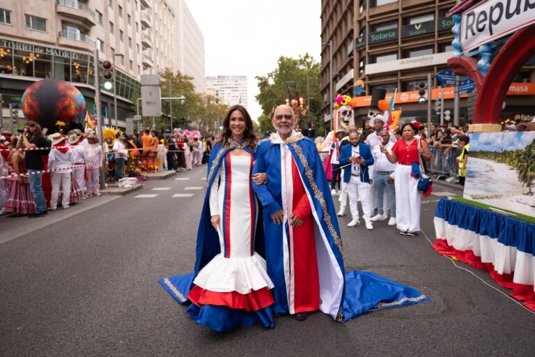 República Dominicana brilla con color, tradición y esplendor en la celebración de la Hispanidad 2026