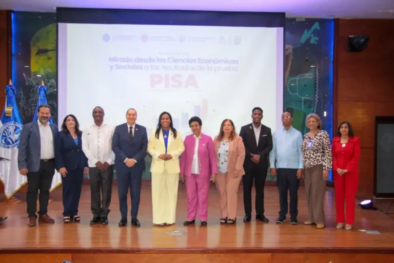 UASD analiza resultados de la prueba PISA desde la Facultad de las Ciencias Económicas y Sociales (FCES).