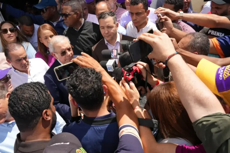 Danilo Medina califica de «populista y demagógico» decreto sobre importación de arroz