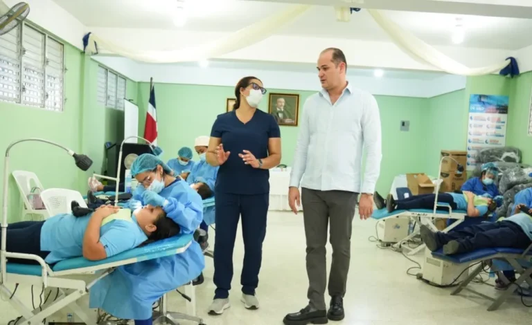 El INABIE brinda atención integral de salud a más de 700 estudiantes de San José de Ocoa