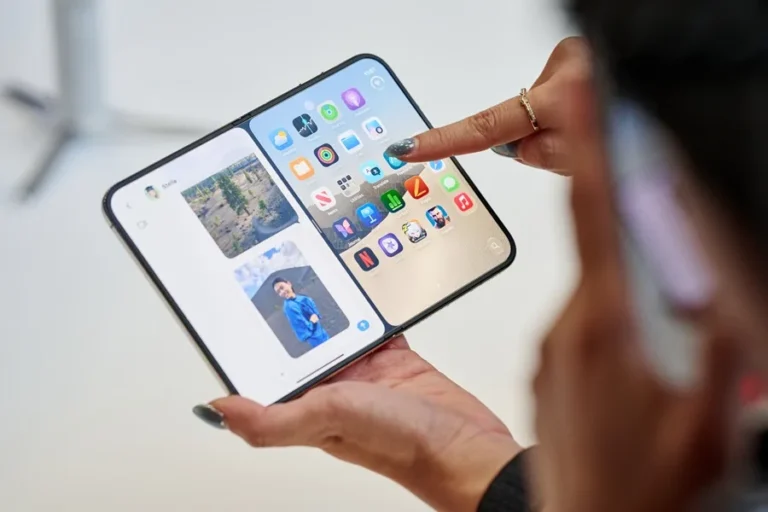 Apple admite un «problema» en el pliegue de la pantalla del iPhone Duo y sugiere pedir recambio