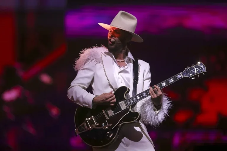 El mexicano Jesse Huerta anuncia su primer álbum como solista tras la salida temporal de Jesse y Joy