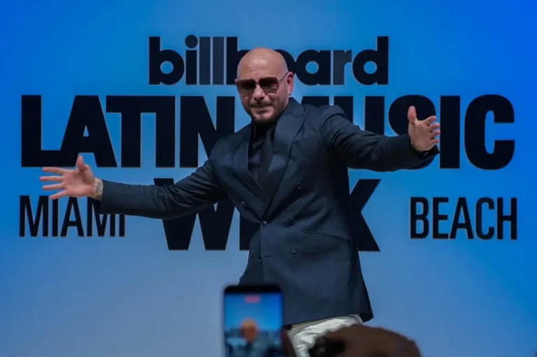 Pitbull anuncia una gira mundial y una edición de ‘Pitcoin’ con hasta 12 canciones nuevas